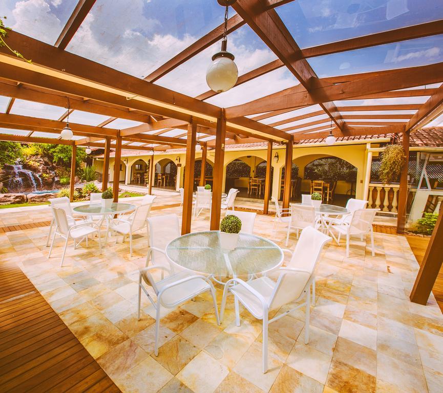 Hotel Dom Otto Vespasiano Extérieur photo